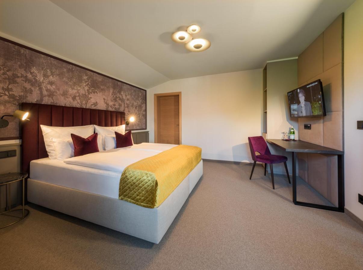 Hotel Hennersberg เวอร์เกิล ภายนอก รูปภาพ