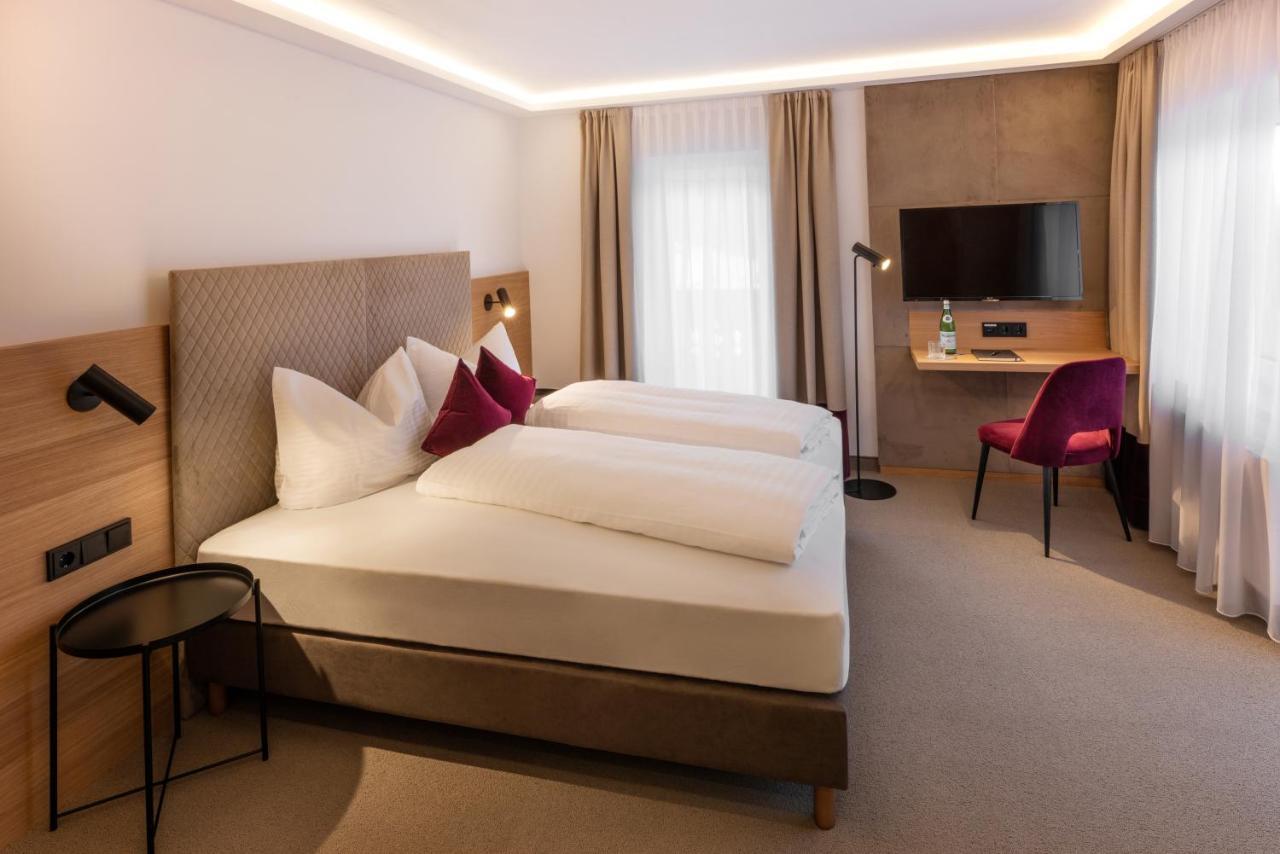 Hotel Hennersberg เวอร์เกิล ภายนอก รูปภาพ